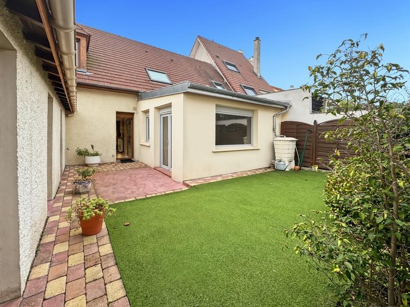 Maison - 126 m² - 5 pièces