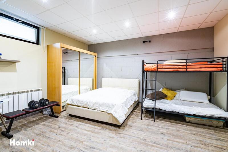 Maison - 180 m² - 6 pièces