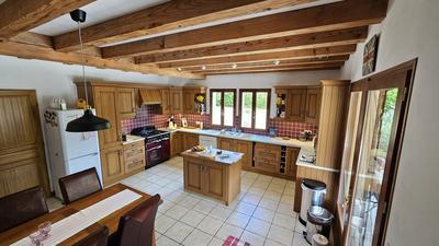 Maison traditionnelle - 214 m² - 9 pièces