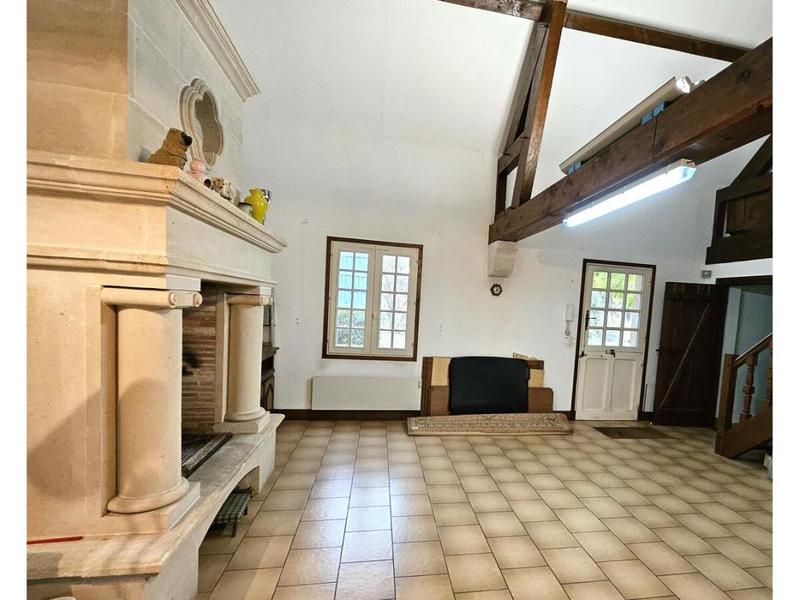 Propriété - 383 m² - 12 pièces