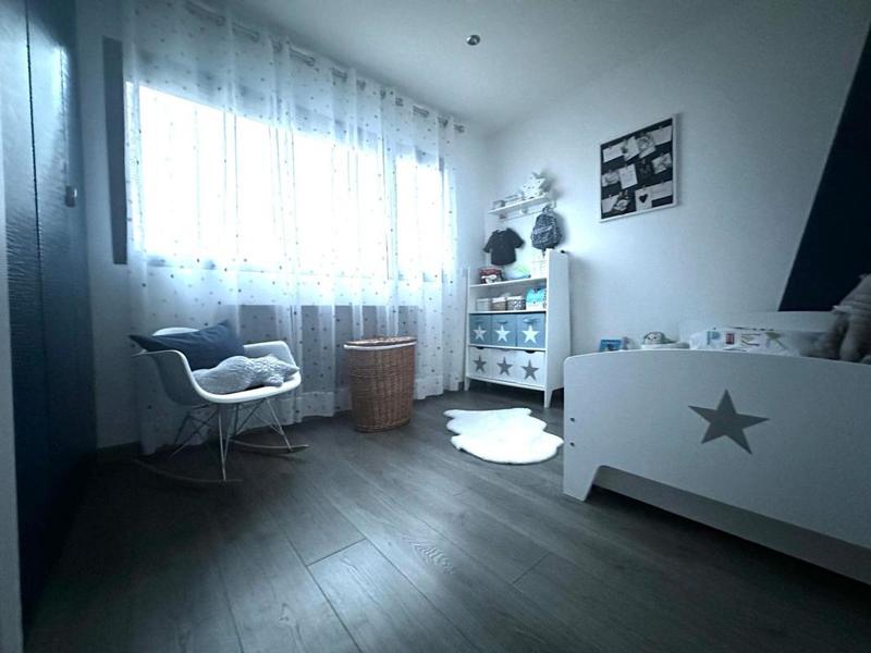 Maison - 83 m² - 5 pièces