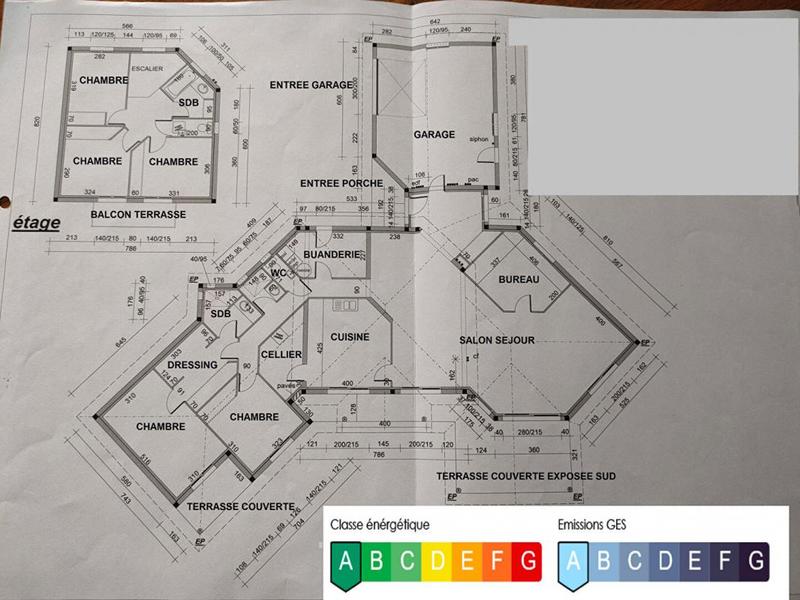 Maison - 240 m² - 8 pièces