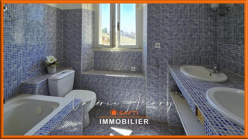 Maison de maîtres - 441 m² - 10 pièces