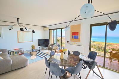 Appartement - 79 m² - 3 pièces