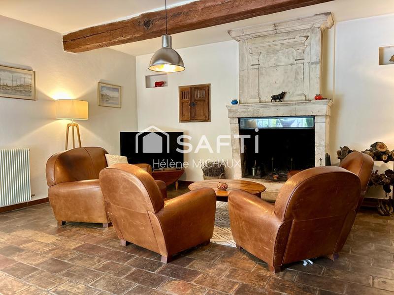 Maison - 632 m² - 17 pièces