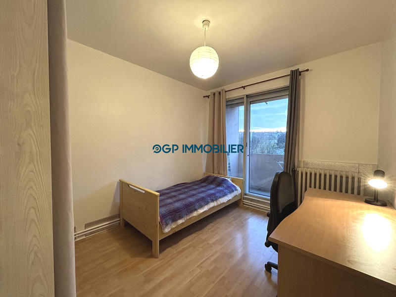 Appartement - 80 m² - 4 pièces