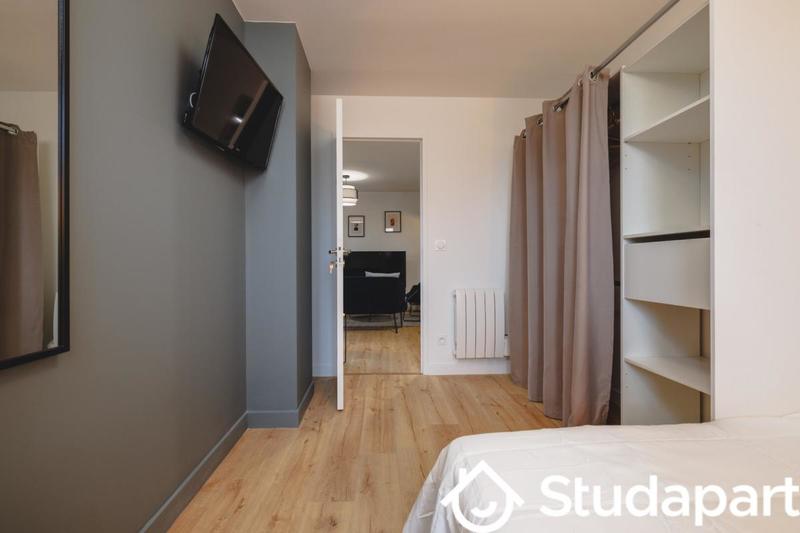 Chambre - 9 m² - 1 pièce