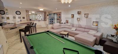 Propriété - 244 m² - 10 pièces