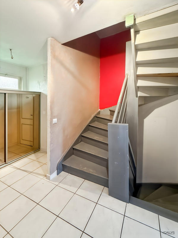 Maison - 91 m² - 5 pièces