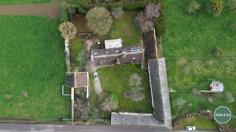 Maison ancienne - 246 m² - 9 pièces