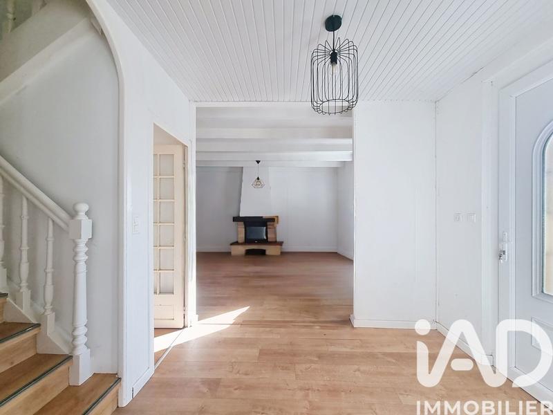 Maison - 182 m² - 9 pièces