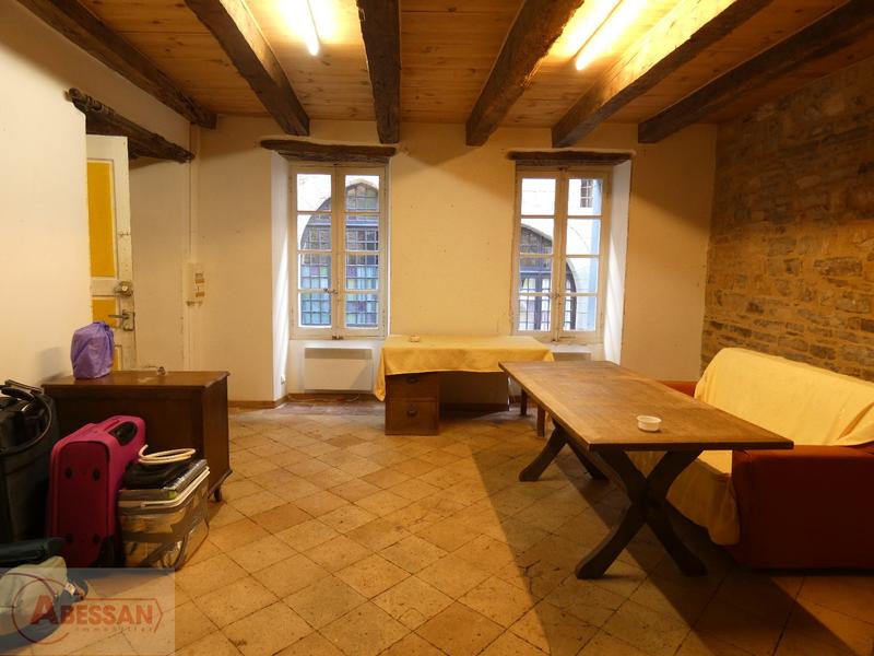 Maison - 201 m² - 12 pièces