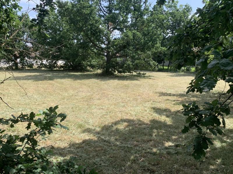 Terrain constructible - 1 430 m²