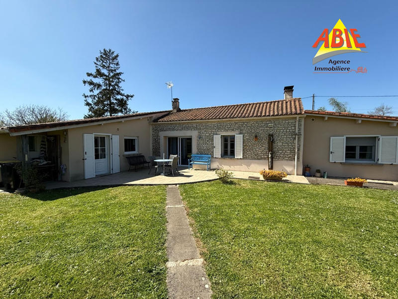 Maison - 96 m² - 4 pièces