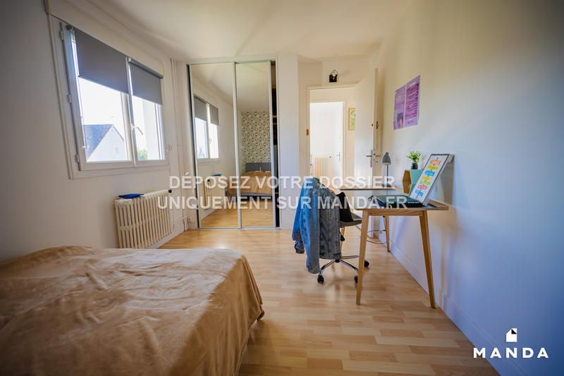 Chambre - 10 m² - 5 pièces