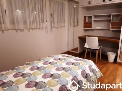 Chambre - 14 m² - 1 pièce