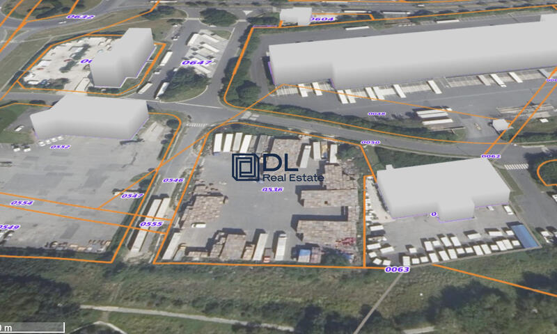 Terrain commercial - 5 607 m²