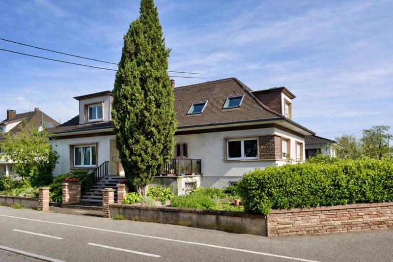 Maison - 280 m² - 10 pièces