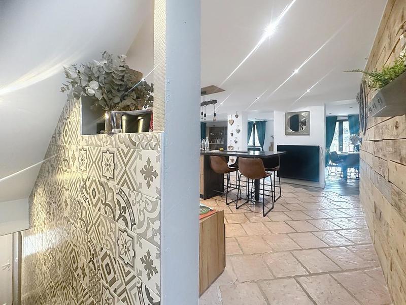 Maison - 187 m² - 5 pièces