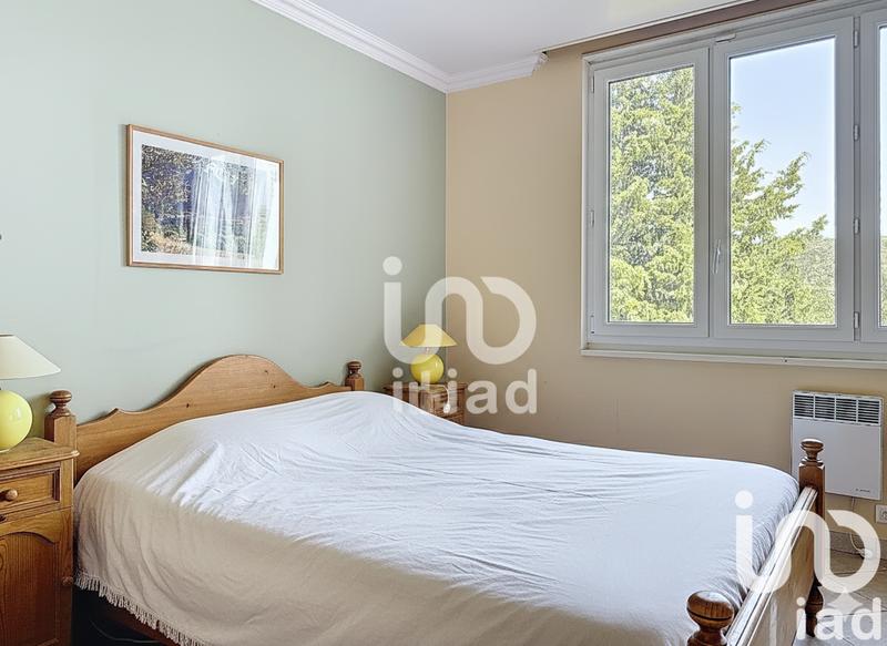 Maison - 241 m² - 10 pièces