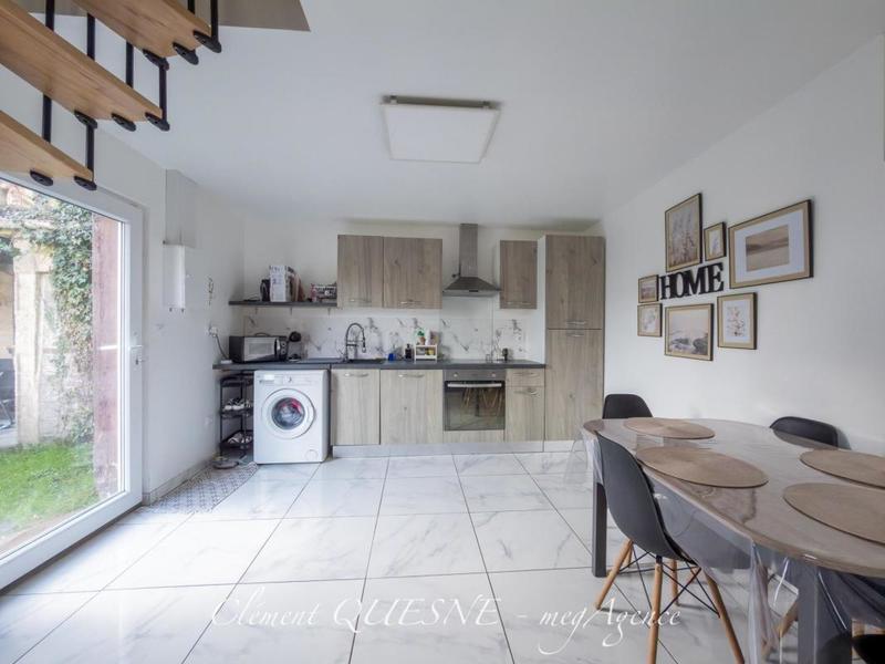 Maison - 161 m² - 5 pièces