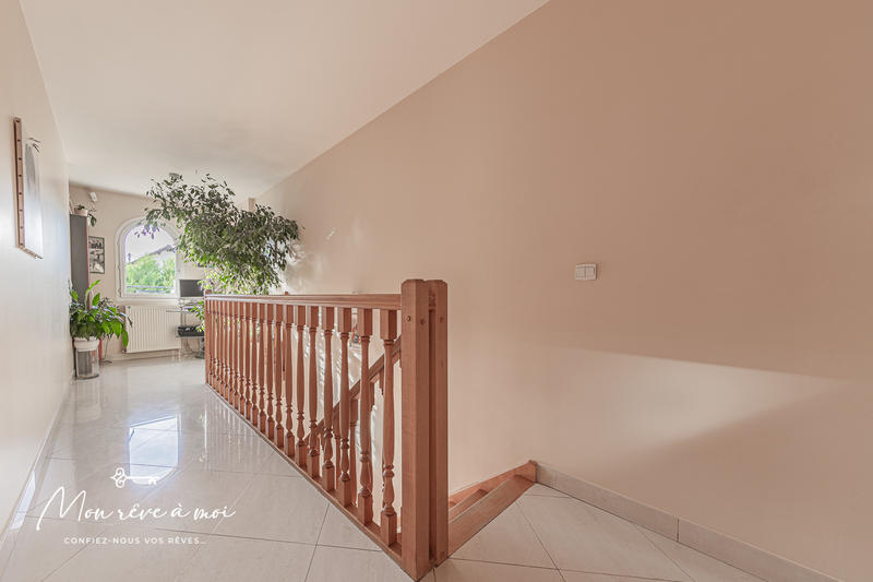 Maison - 170 m² - 6 pièces