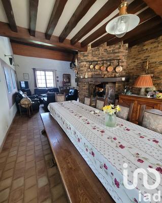 Maison - 285 m² - 6 pièces