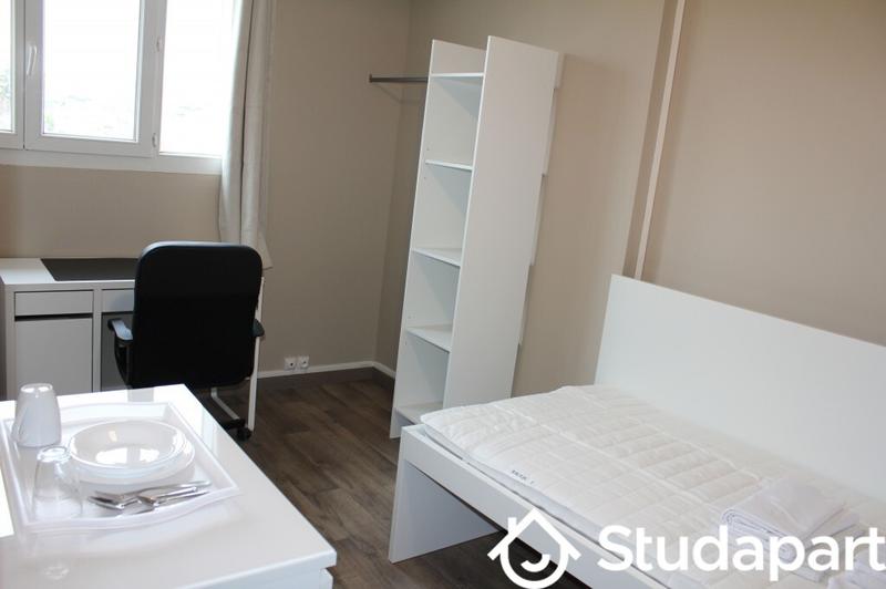 Chambre - 14 m² - 1 pièce