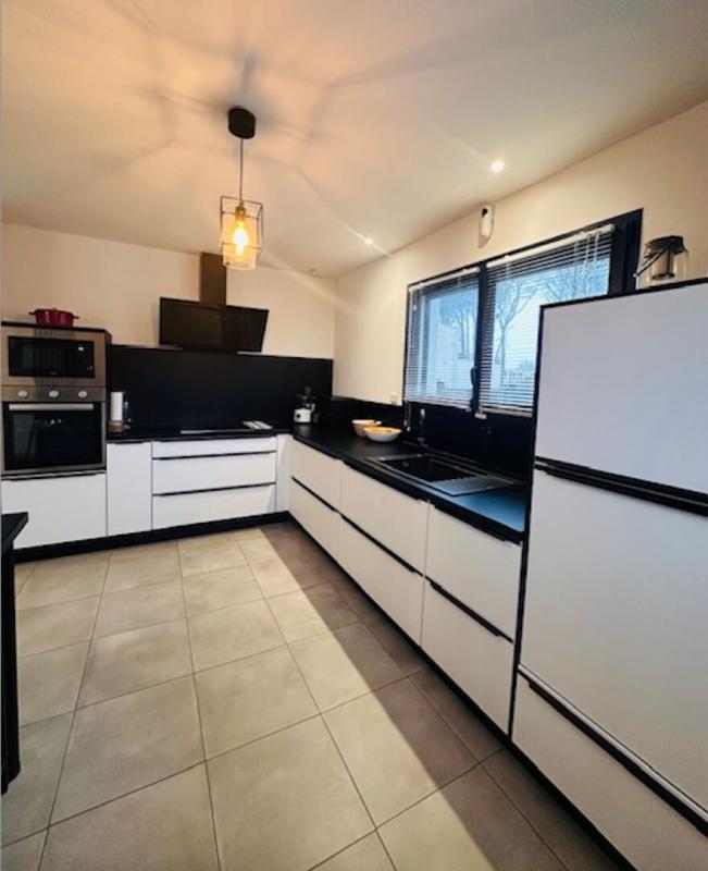 Maison - 97 m² - 4 pièces