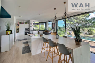 Villa - 230 m² - 7 pièces