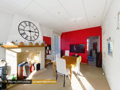 Maison - 320 m² - 10 pièces