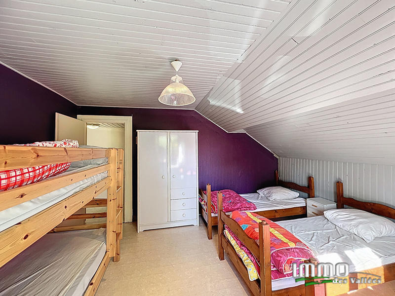 Appartement - 93 m² - 4 pièces