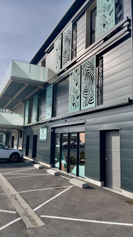 Bureau - 19 m² - 1 pièce