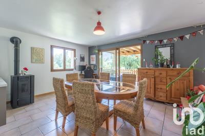 Appartement - 94 m² - 3 pièces