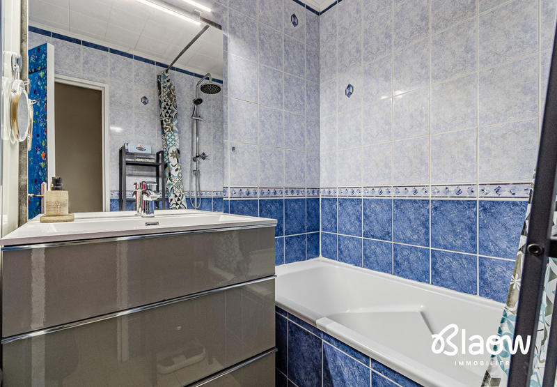 Appartement - 81 m² - 4 pièces