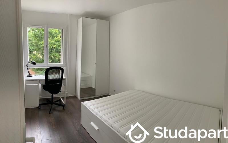 Chambre - 10 m² - 1 pièce