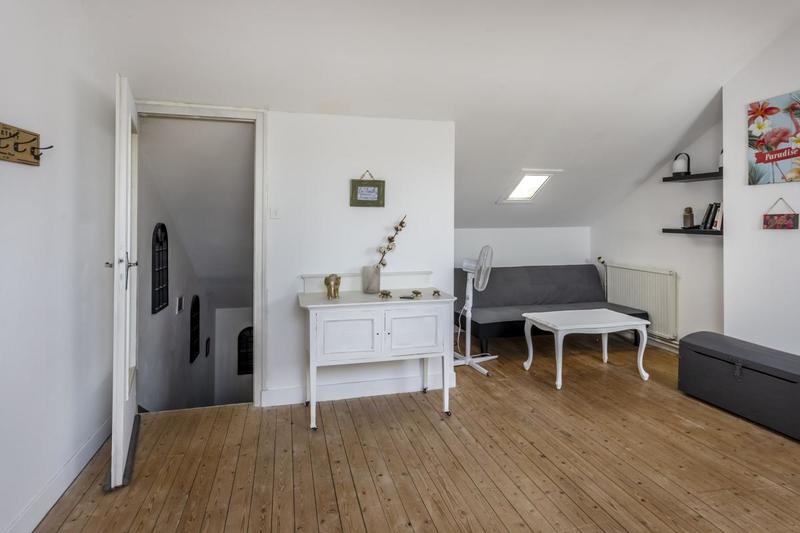 Pavillon - 191 m² - 8 pièces