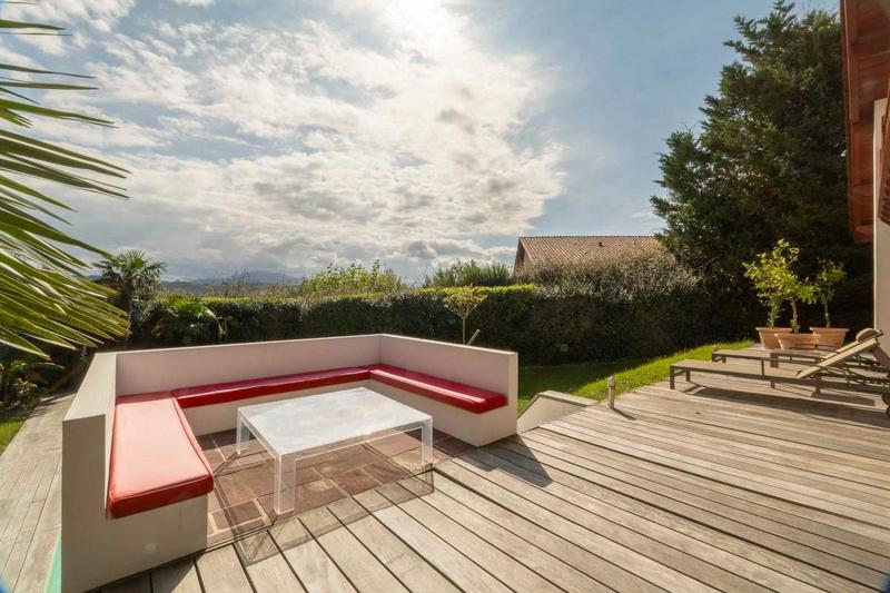 Villa - 180 m² - 6 pièces