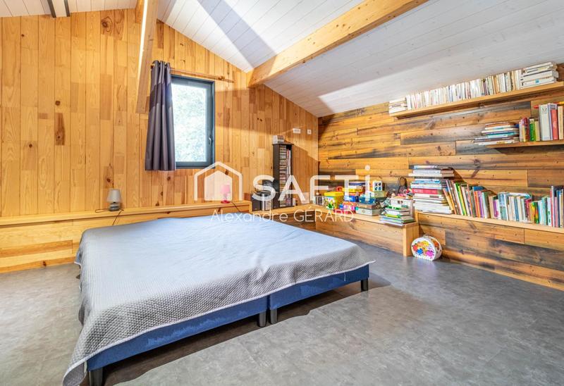 Maison - 102 m² - 4 pièces