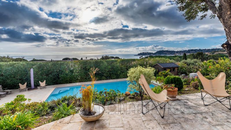 Maison - 180 m² - 5 pièces