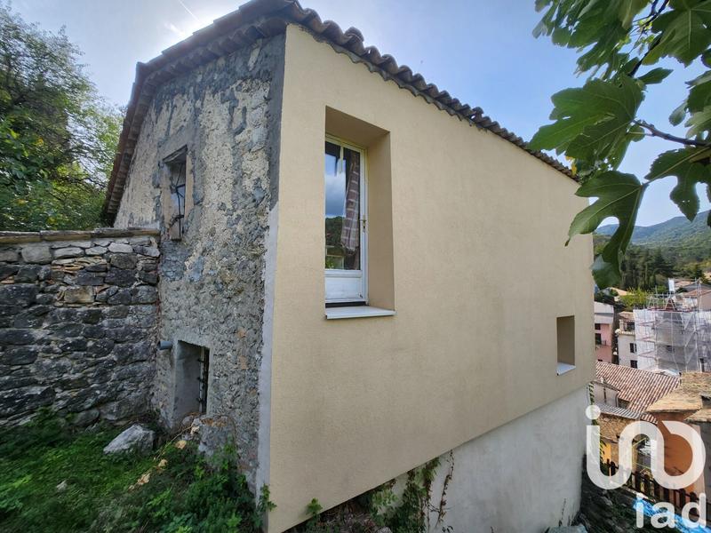 Maison - 97 m² - 5 pièces