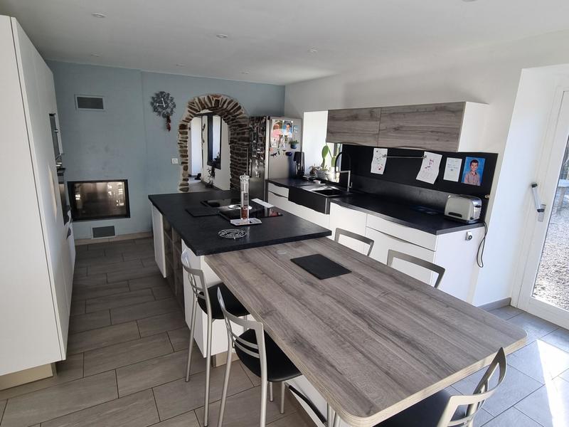 Maison - 200 m² - 6 pièces