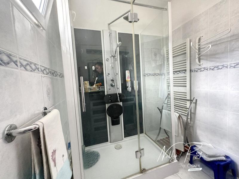 Maison - 350 m² - 8 pièces