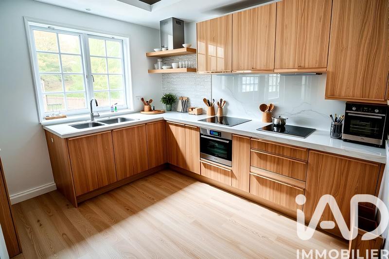 Maison - 145 m² - 7 pièces