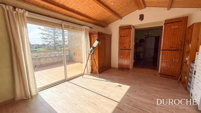 Maison - 141 m² - 4 pièces
