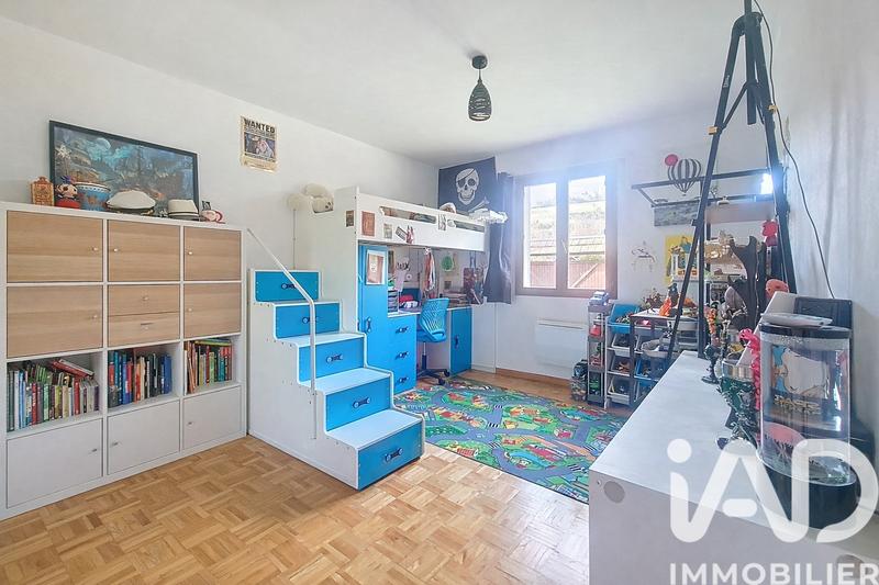 Maison - 137 m² - 7 pièces