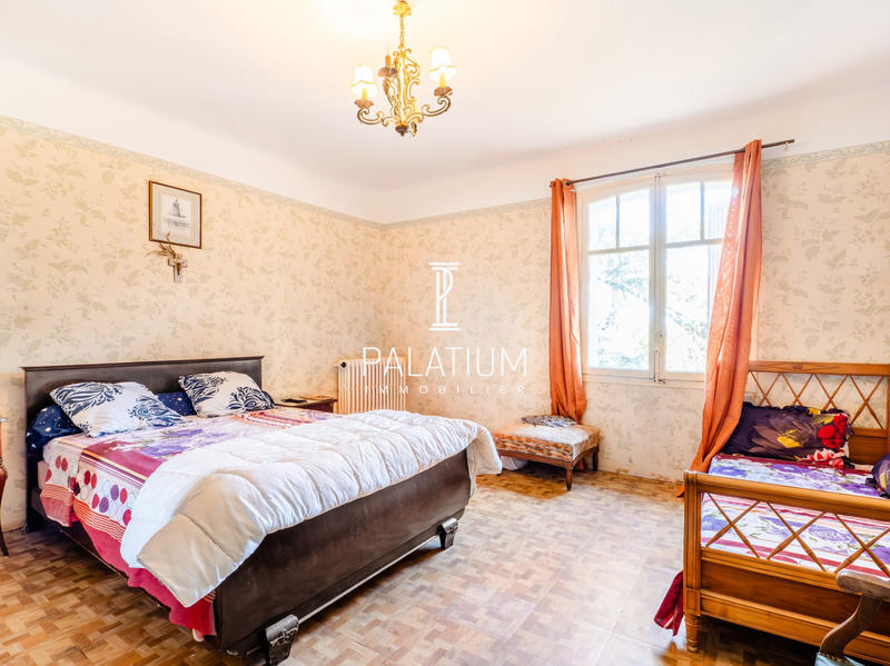 Maison ancienne - 220 m² - 7 pièces