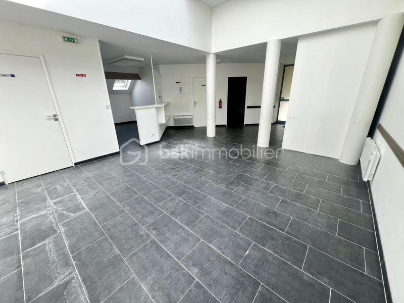 Maison - 203 m² - 6 pièces