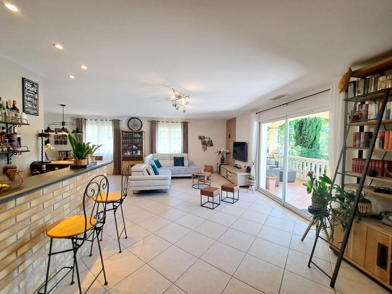 Maison - 135 m² - 5 pièces