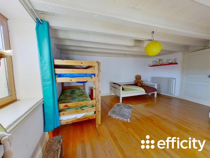 Maison - 170 m² - 7 pièces